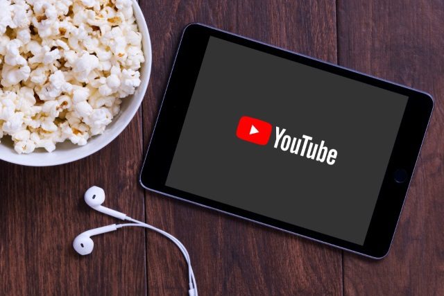 YouTube là gì mà người người nhà nhà cùng nhau xem mỗi ngày mà không chán?