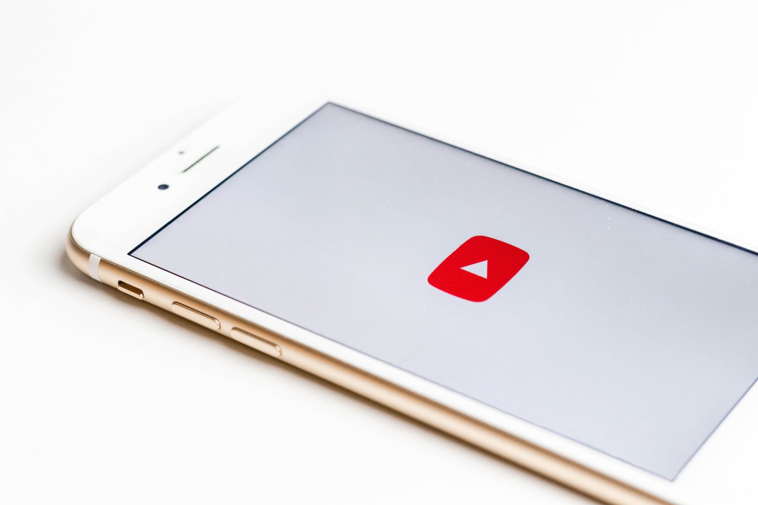 Learn how to create a YouTube account on your phone quickly