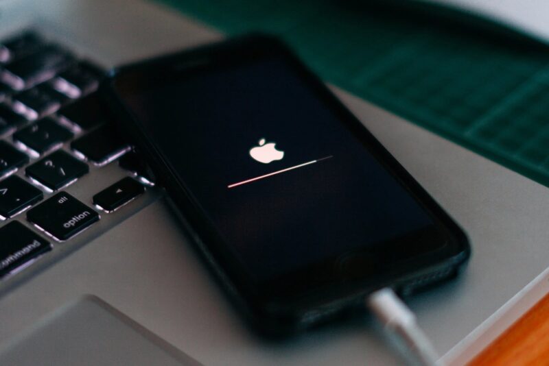 iPhone bị treo táo