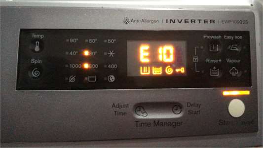 Nguyên nhân và cách sửa khi máy giặt Electrolux báo lỗi e10