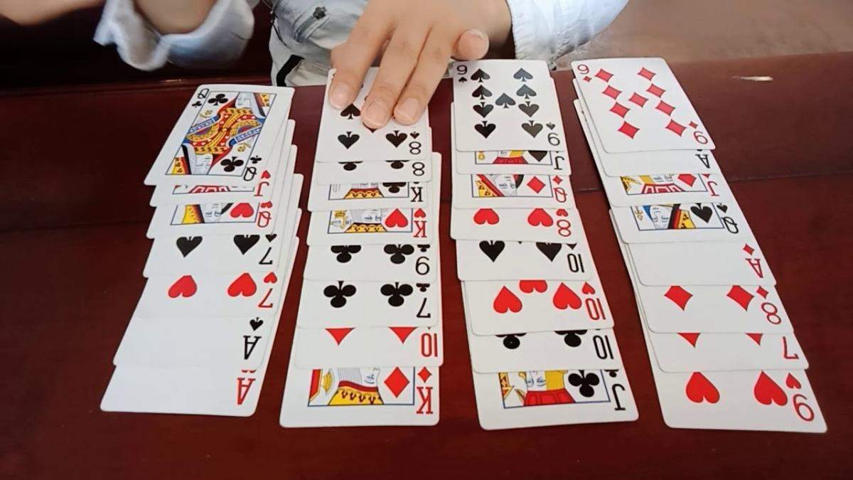 Cách bói 32 lá bài