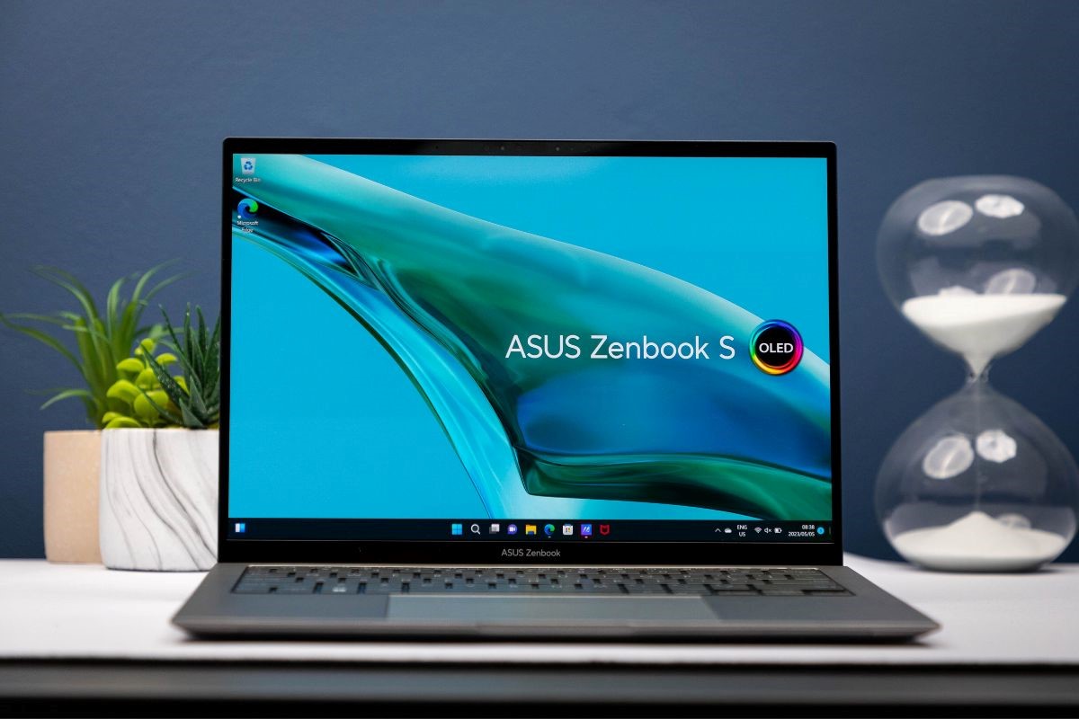 Nên mua sắm ASUS ZenBook nào? Những máy tính xách tay ASUS ZenBook rất được yêu thích nhất 2023