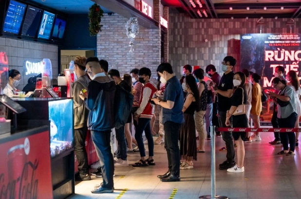 Bí quyết “săn” vé xem phim dịp lễ 30/4 – 1/5: Tận hưởng điện ảnh không lo cháy vé